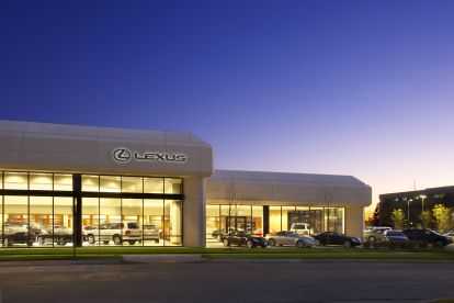 Plaza Lexus Dealership
